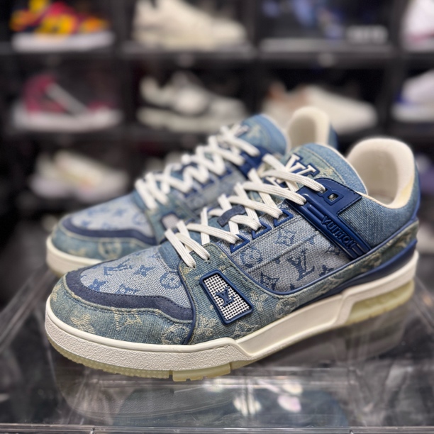 95新 LouisVuitton/路易威登 43码 trainer满印牛仔蓝无盒95新 鞋