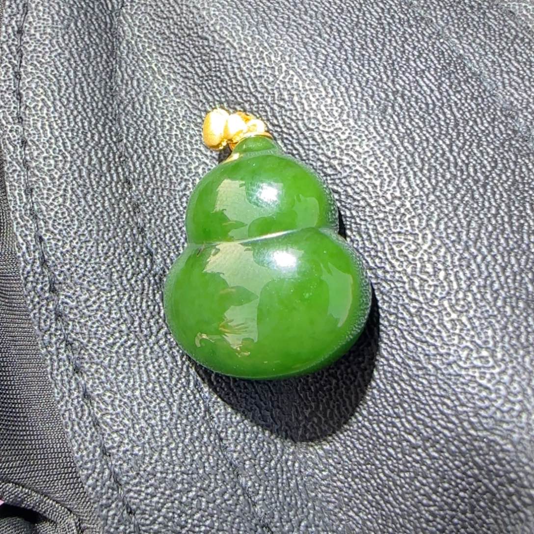 和田玉18K金镶嵌颈饰