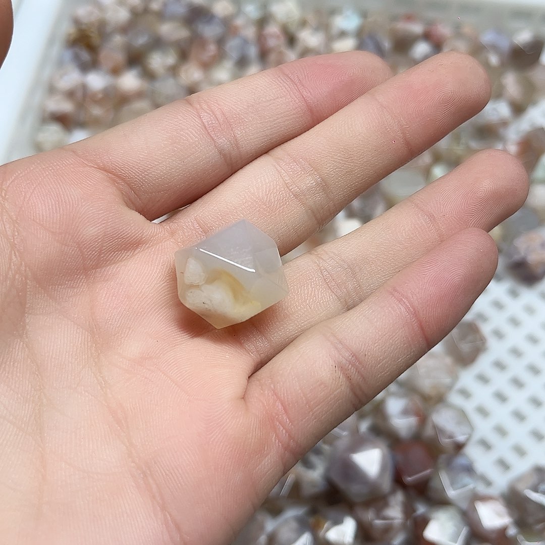 珠宝半成品紫晶未镶嵌