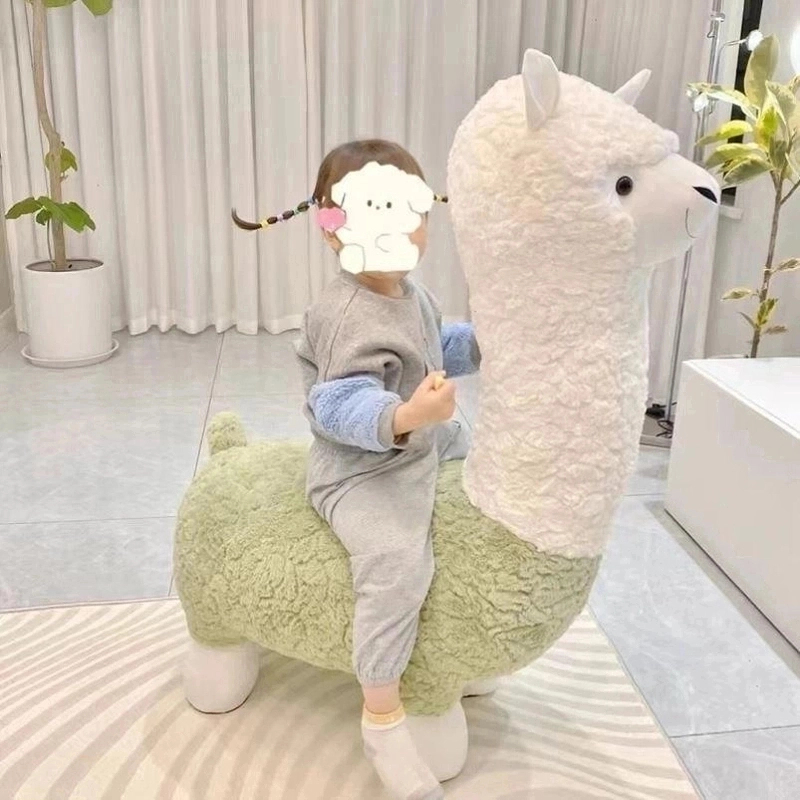 毛绒羊驼坐凳客厅落地摆件大号卡通家用椅子创意可爱儿童凳子