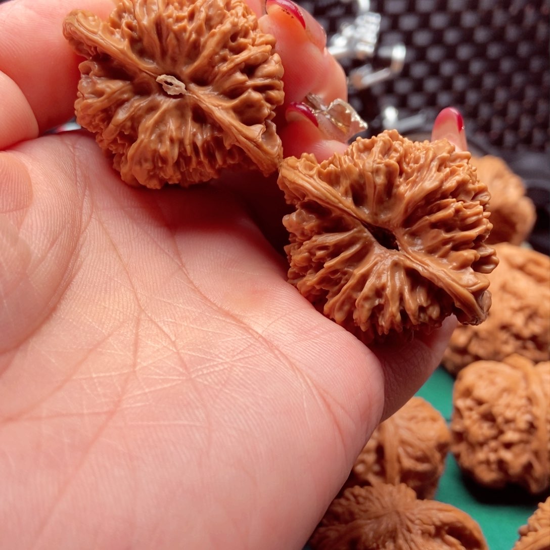 文玩核桃吊坠满天星全42已打底