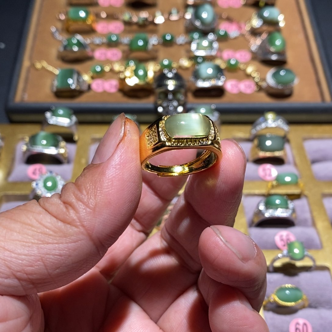 和田玉（碧玉）戒指未镶嵌