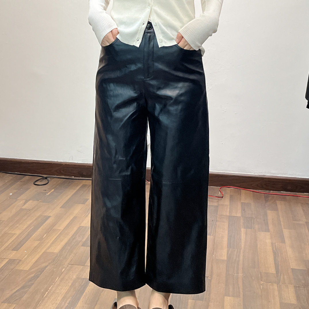 气质休闲直筒女皮裤老钱风松弛感