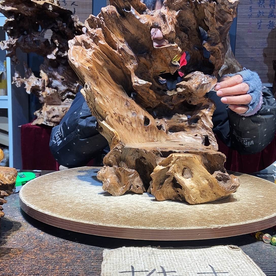 Z***y540。株木随行根艺