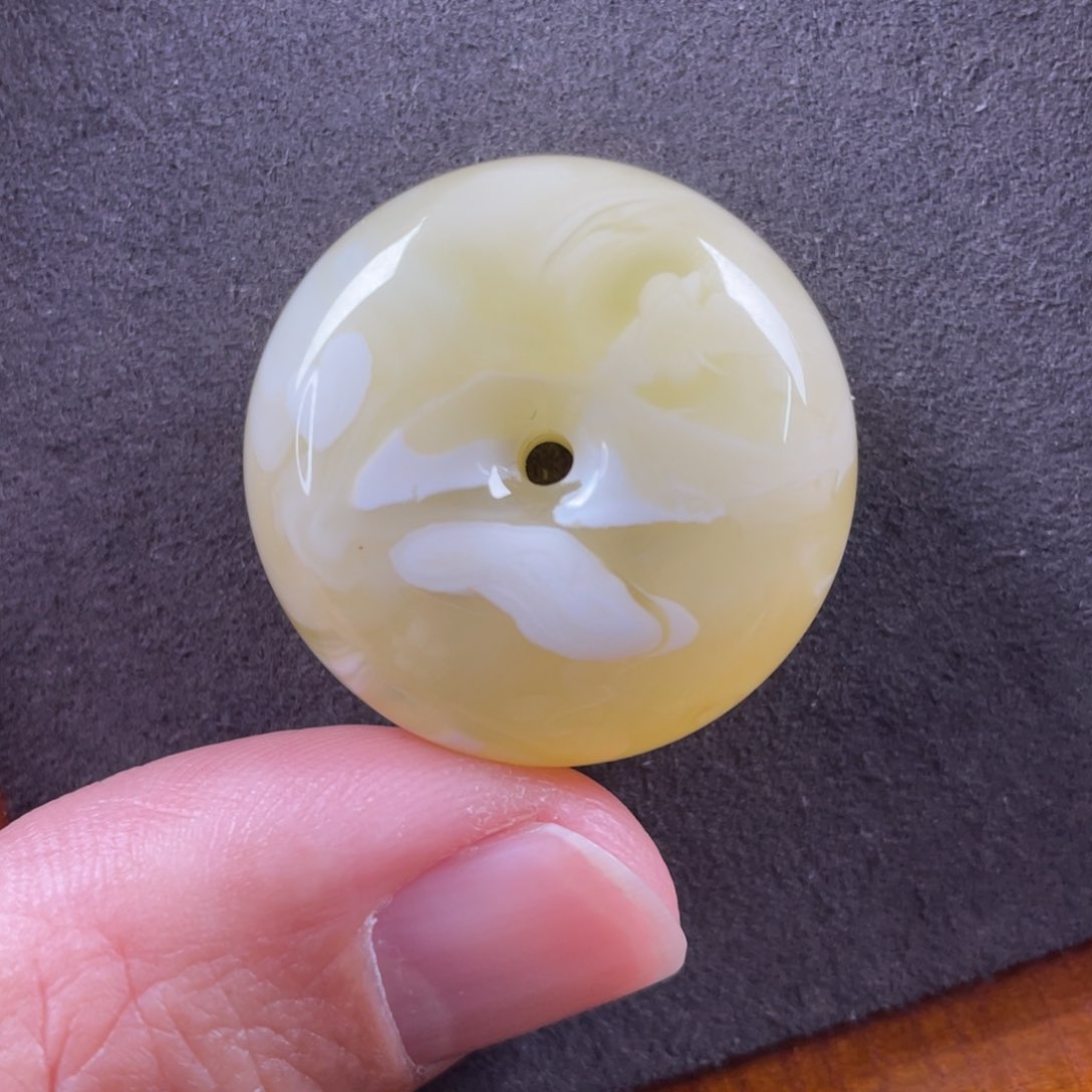 琥珀颈饰未镶嵌蜜蜡吊坠