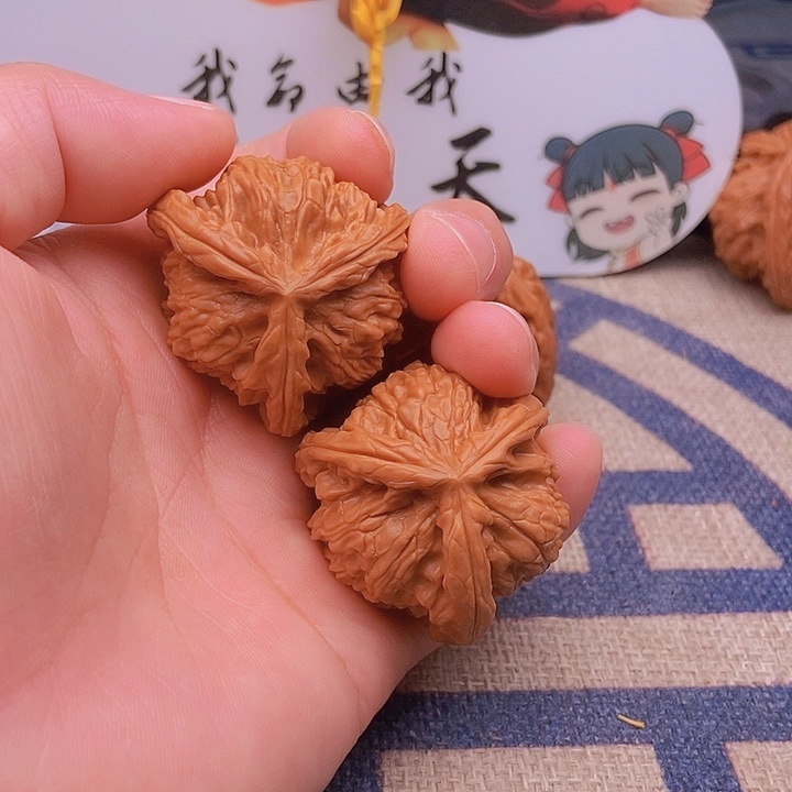 吊坠文玩核桃白****弟三棱