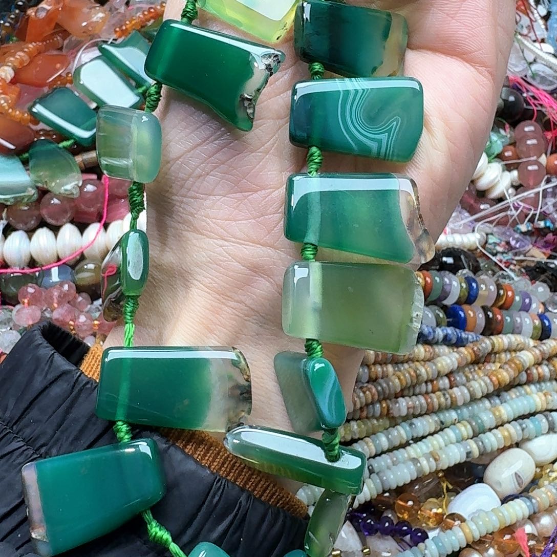 玛瑙/玉髓合金珠宝半成品一条绿玛瑙卡子