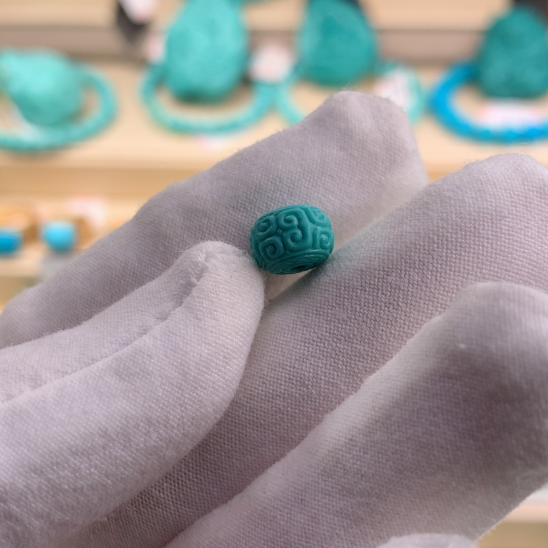 绿松石珠宝奇石未镶嵌8.6-6.3