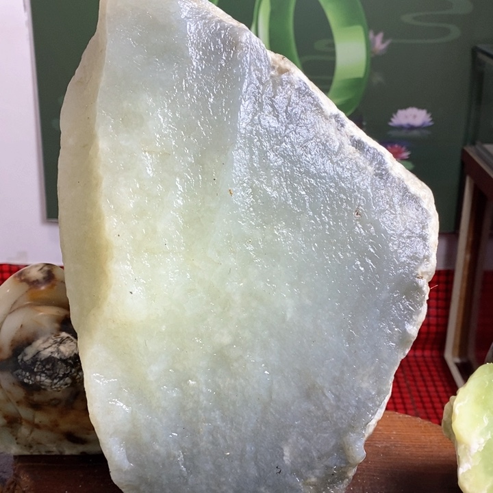 蛇纹石玉珠宝岫玉原石未镶嵌