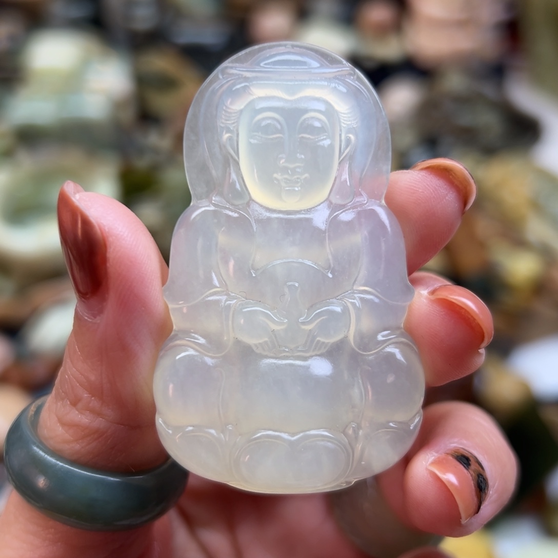 岫玉未镶嵌颈饰岫玉观音