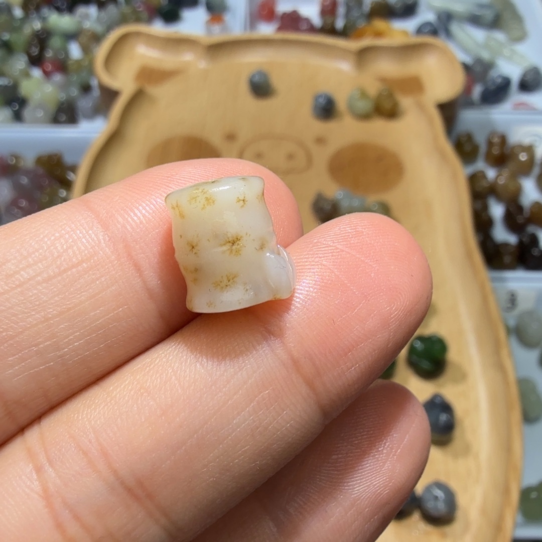 和田玉未镶嵌珠宝奇石