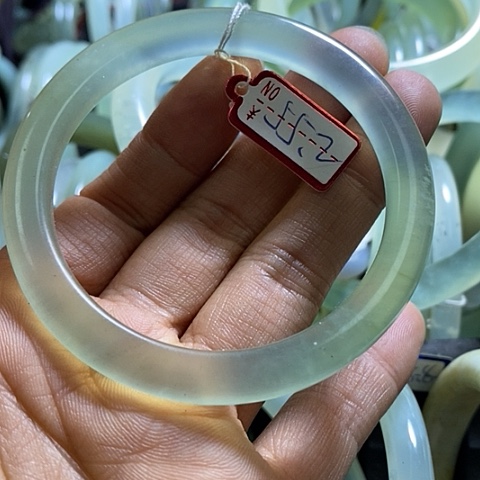 岫玉手镯未镶嵌55口径56口径