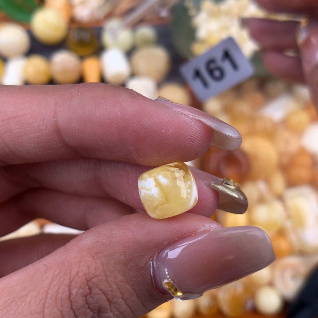 琥珀珠宝奇石未镶嵌1.0