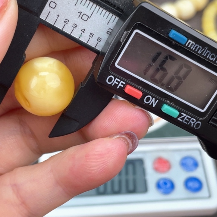 琥珀裸石未镶嵌蜜蜡647