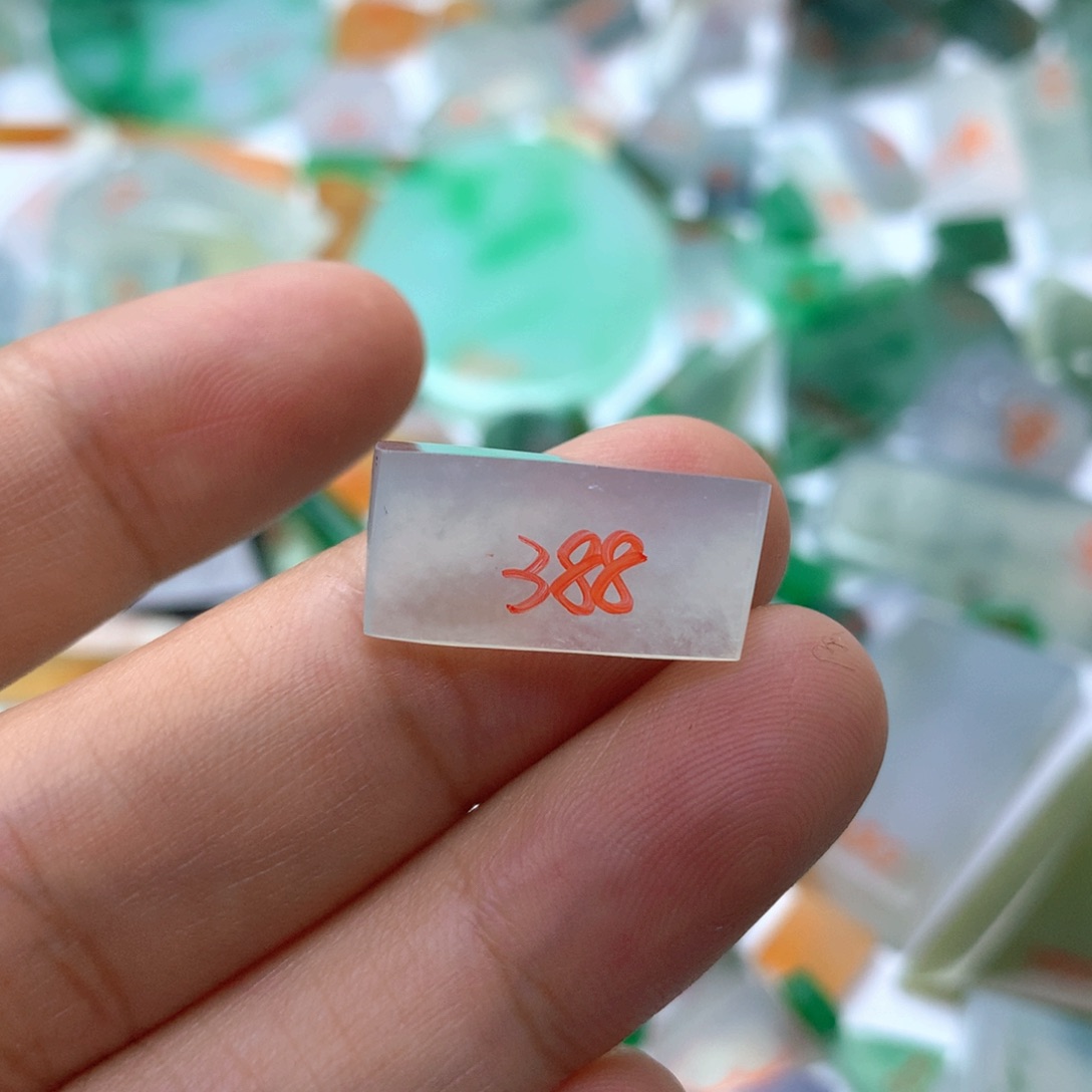 定制翡翠未镶嵌天然翡翠