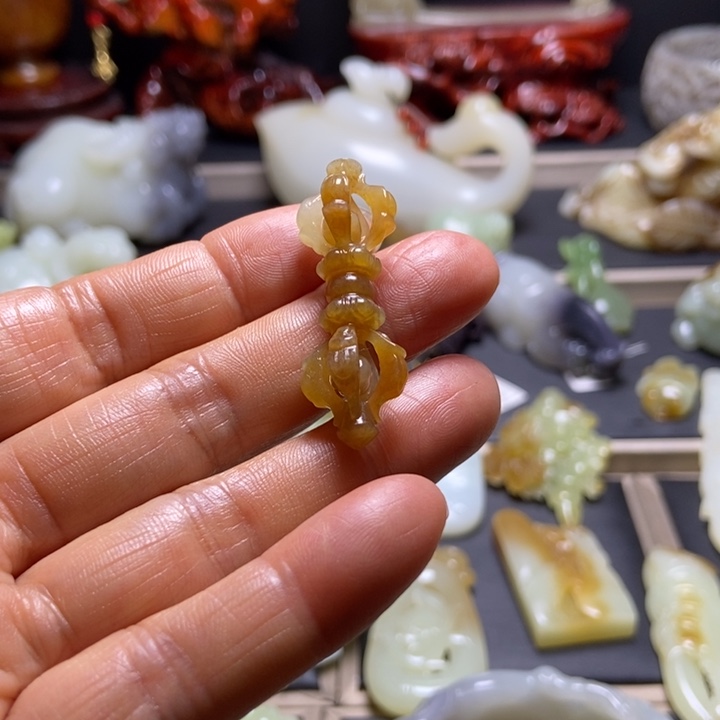 和田玉未镶嵌挂件