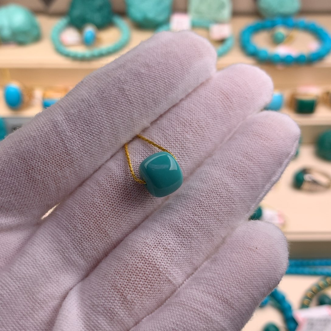 绿松石珠宝奇石未镶嵌10*8.7mm