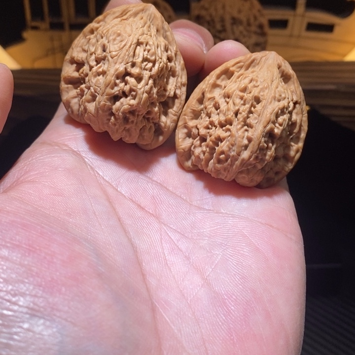 吃***虎把件文玩核桃38高三角福利