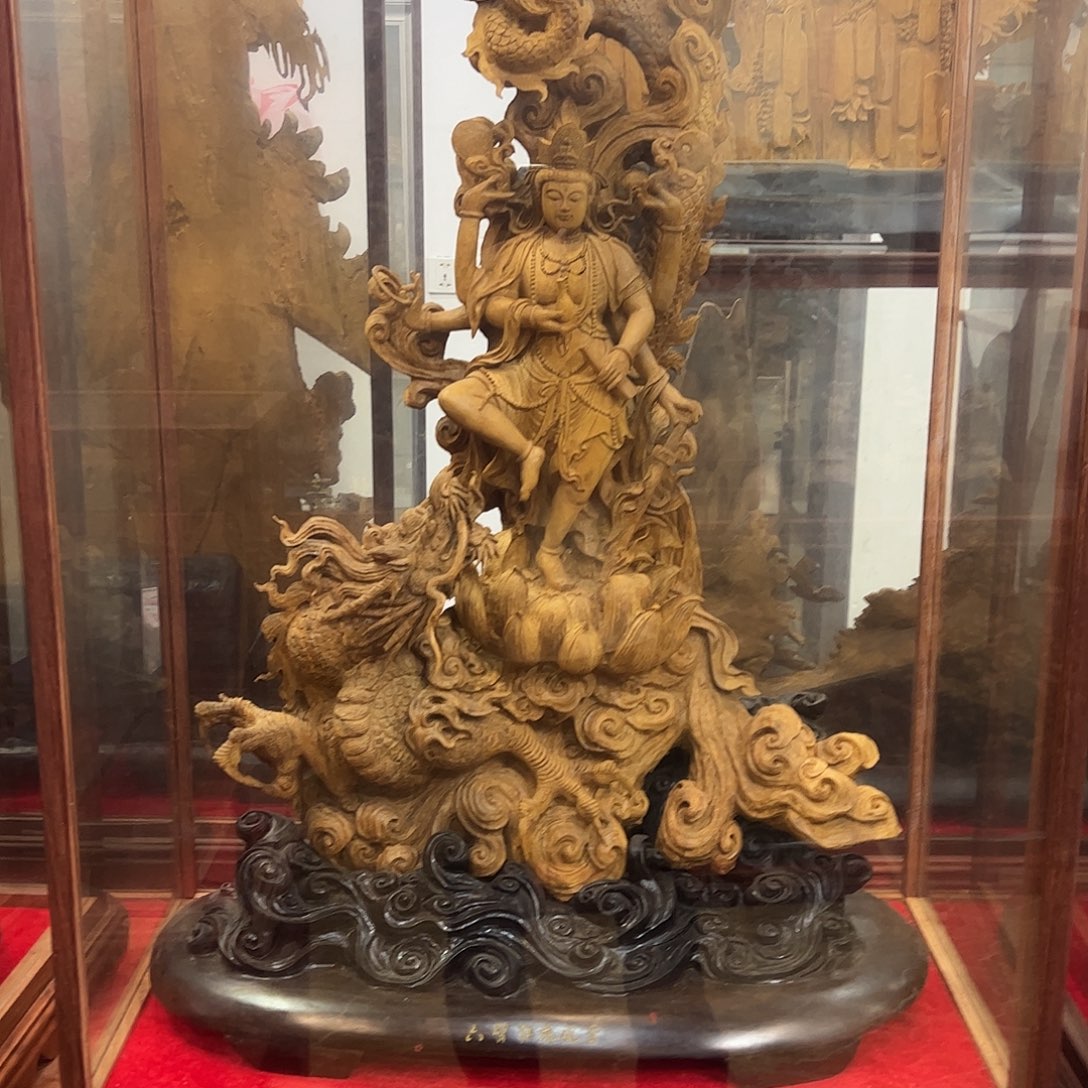 沉香摆件一****间沉香摆件
