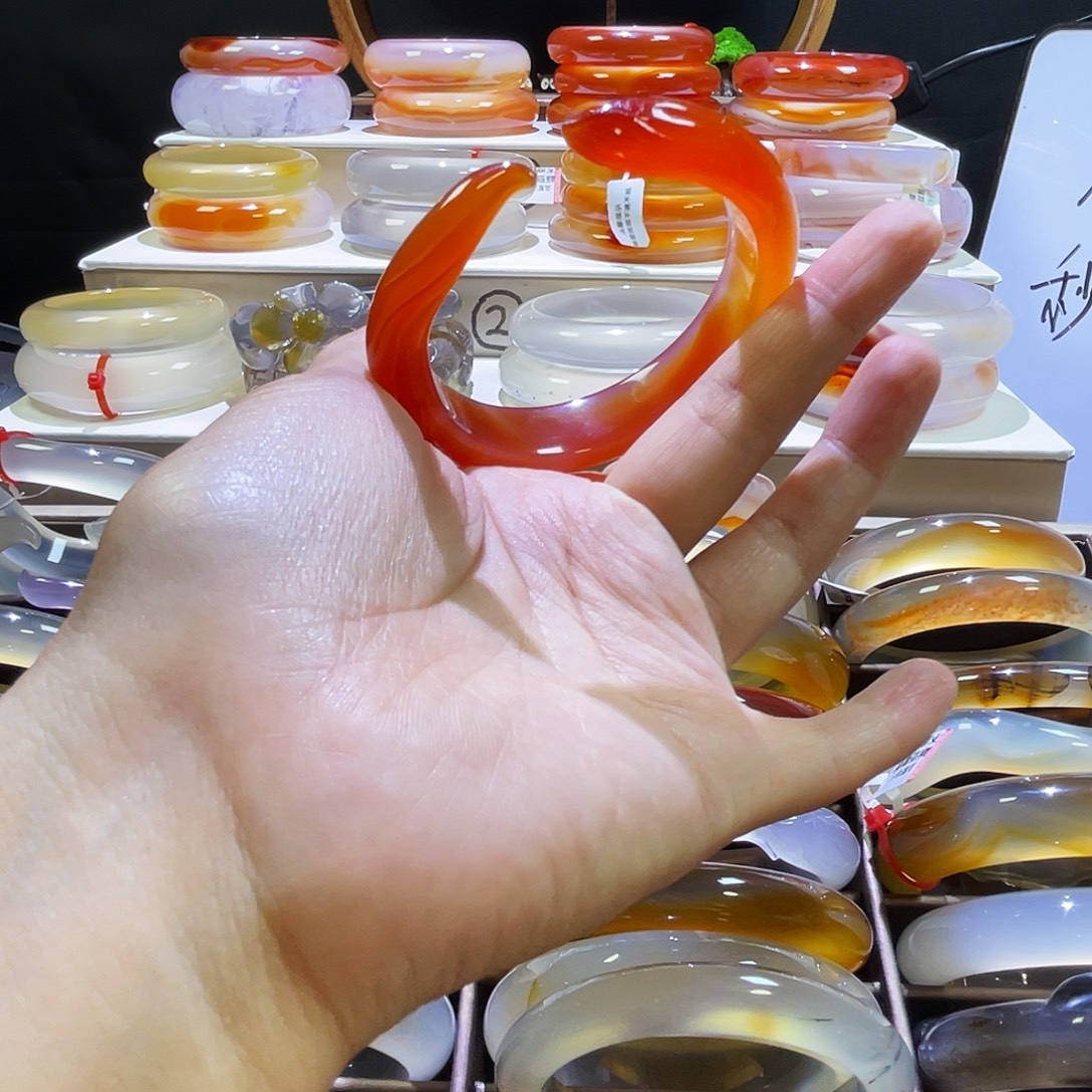 玛瑙/玉髓未镶嵌手镯