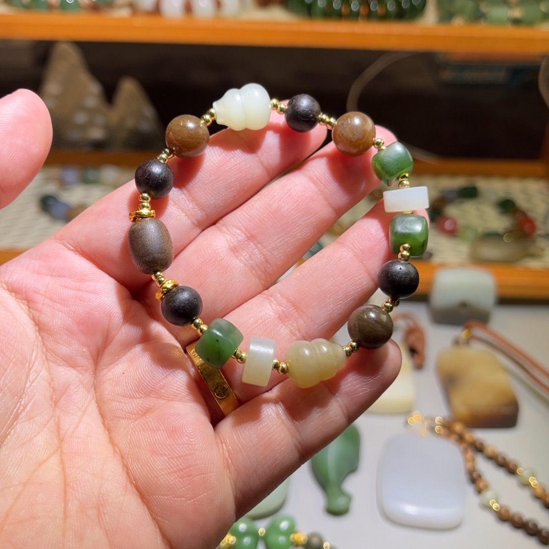 和田玉未镶嵌手链