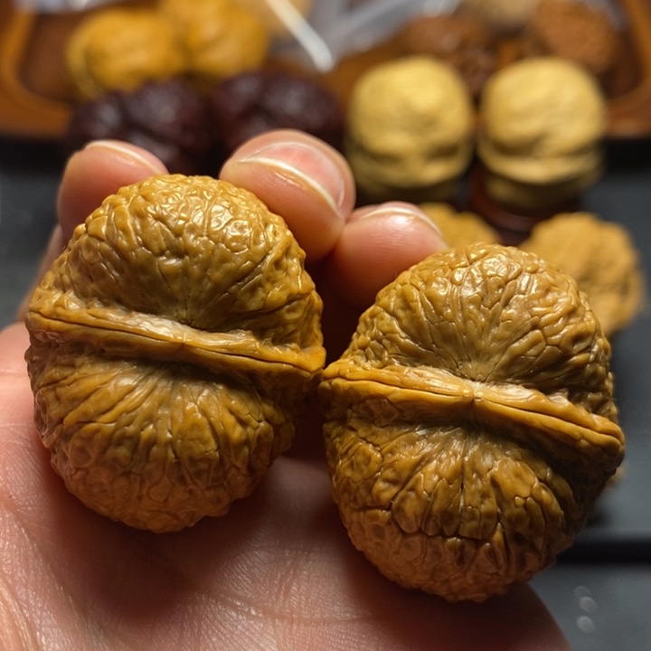 文玩核桃把件37尺蛇皮元宝