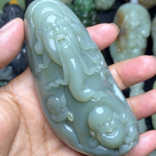 颈饰未镶嵌和田玉