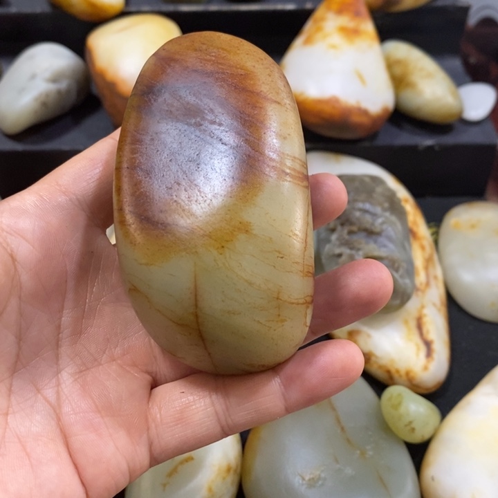 紅***筆和田玉（糖玉）未镶嵌挂件