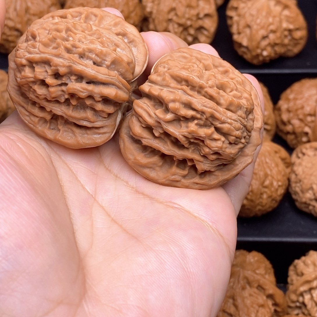 文玩核桃把件四座楼41.5