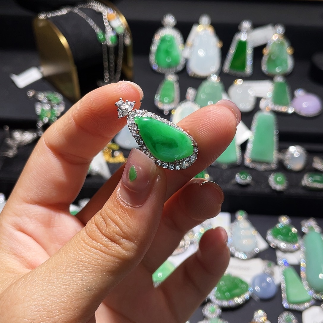 翡翠银S925镶嵌颈饰