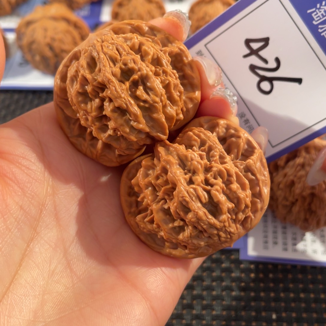 文玩核桃把件426号4.4虎头