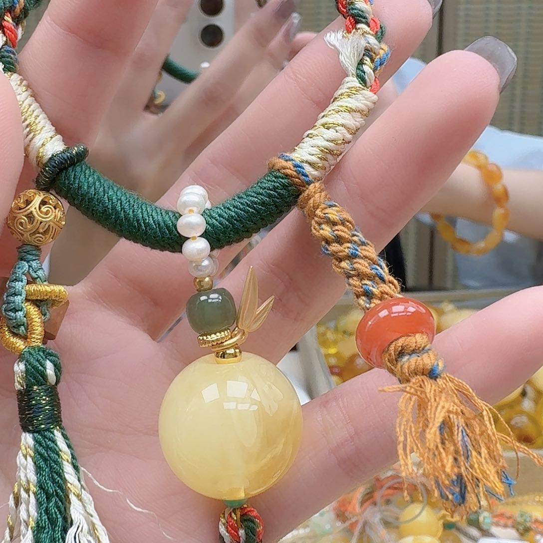 未镶嵌琥珀裸石单珠