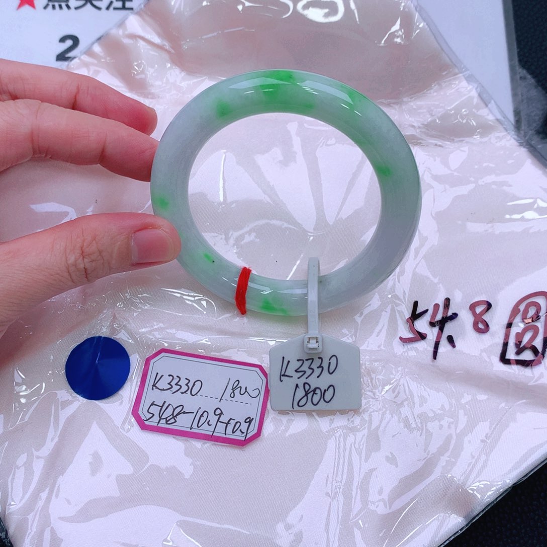 未镶嵌手镯翡翠缅甸翡翠手镯