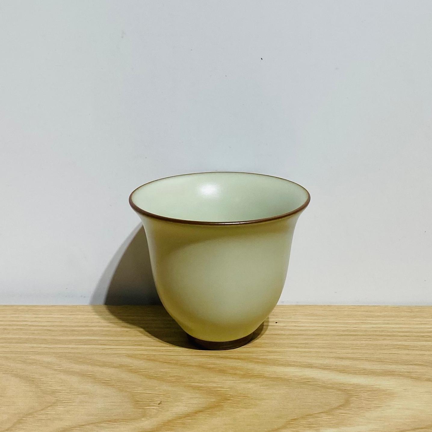 吾游茶器大号米黄汝窑铃铛杯主人杯