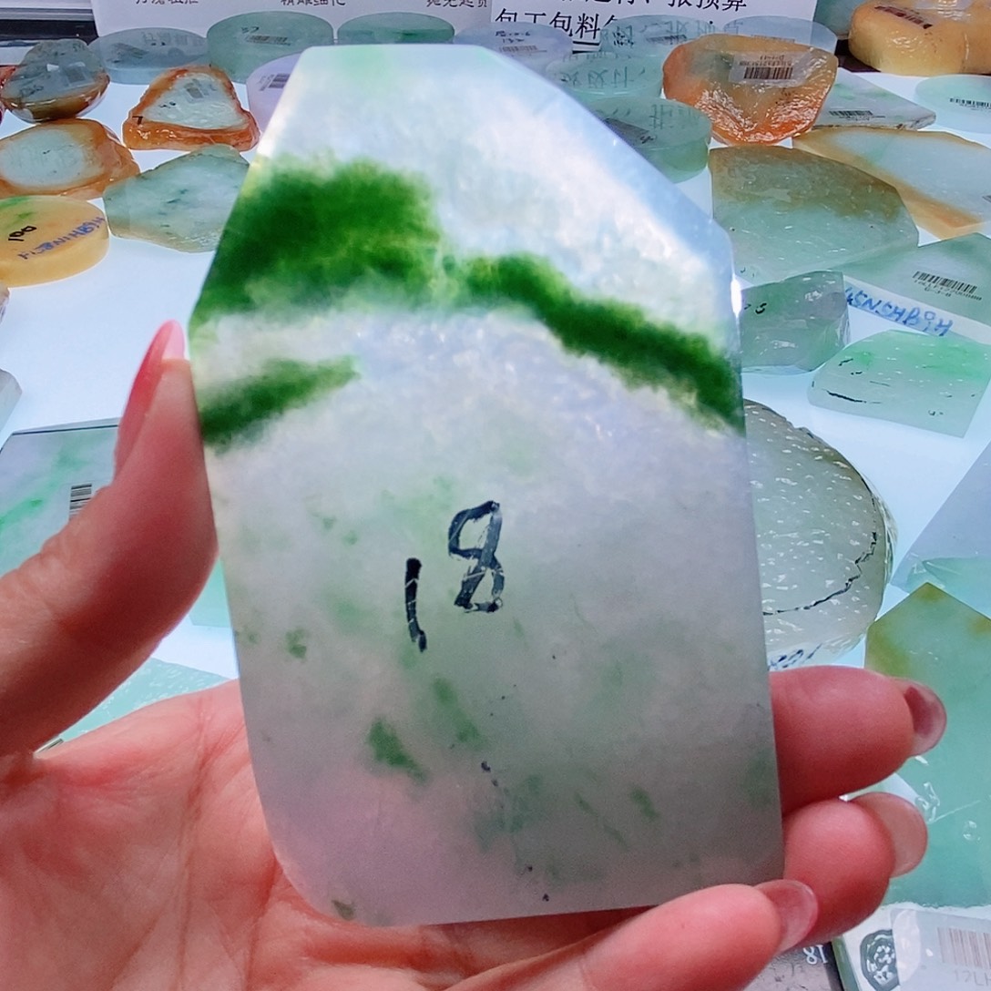 定制翡翠未镶嵌定制翡翠未镶嵌