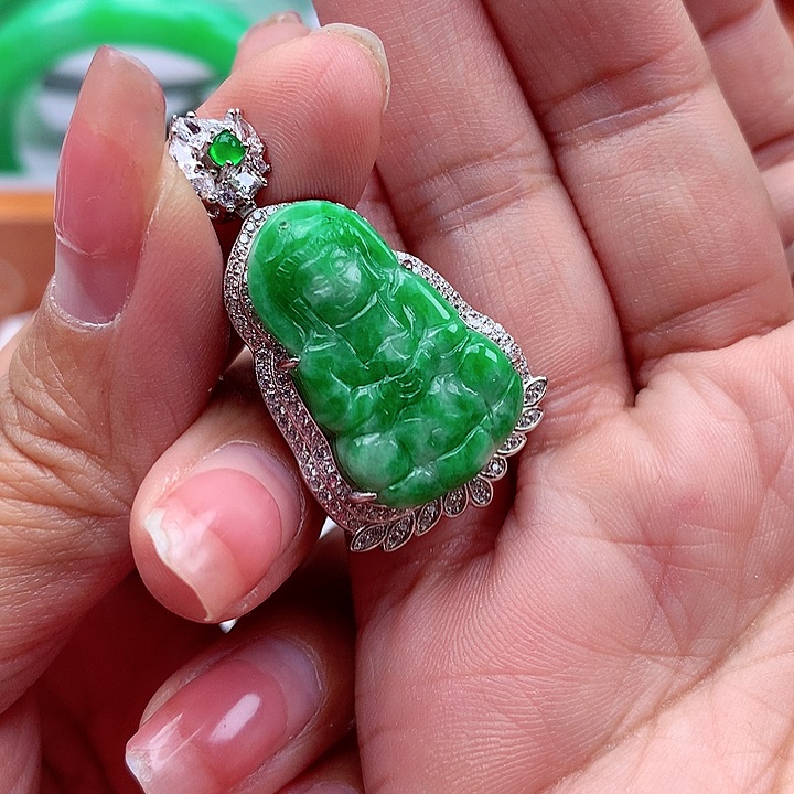 翡翠颈饰银S925镶嵌翡翠