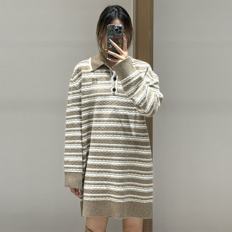 【现货】AVVENN2025冬季新品设计师款条纹撞色针织连衣裙