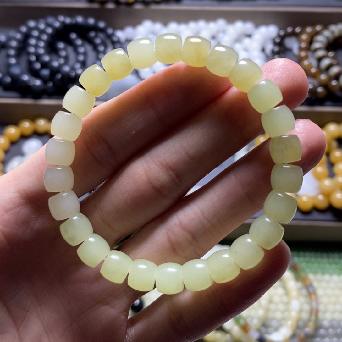 和田玉未镶嵌手链