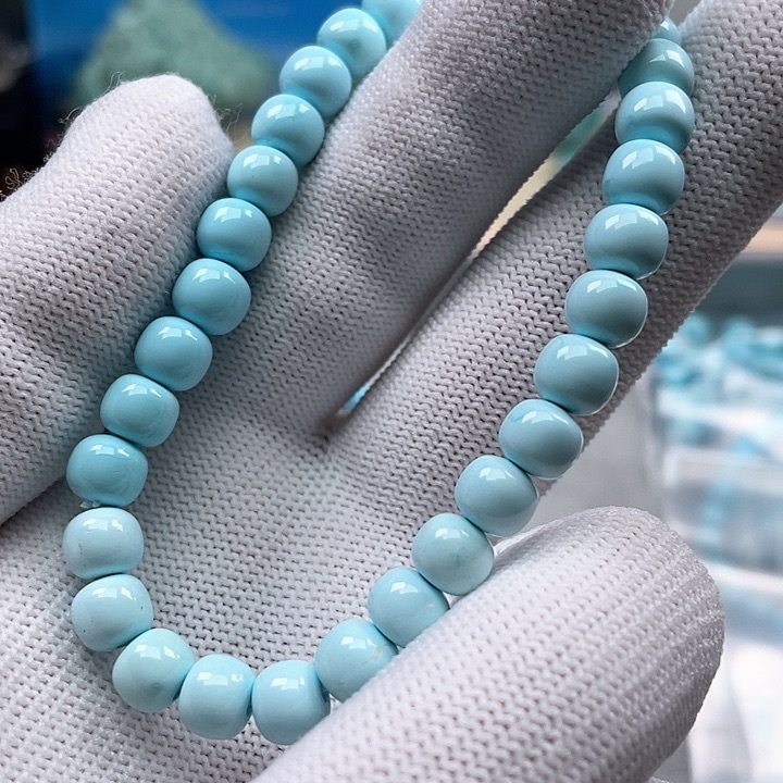 绿松石颈饰未镶嵌