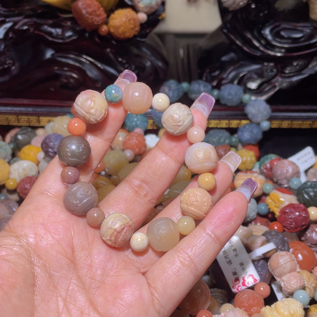 石英质玉手链未镶嵌