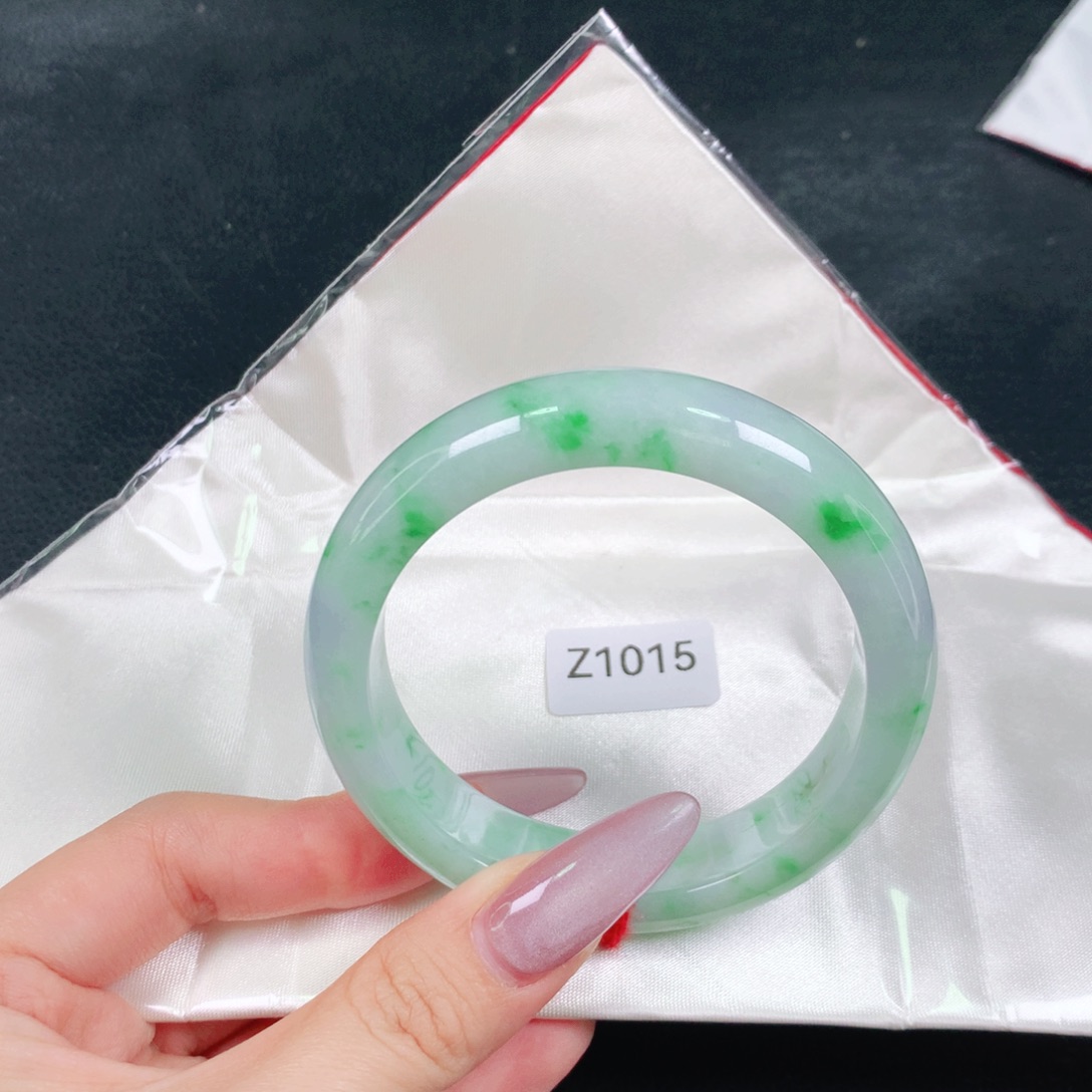 翡翠未镶嵌手镯天然翡翠手镯04