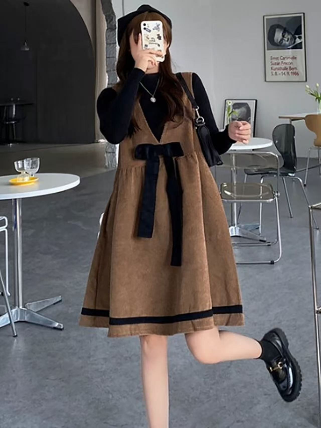 孕妇装秋季新款网红孕妇装甜美针织上衣+灯芯绒背带裙可哺乳套装