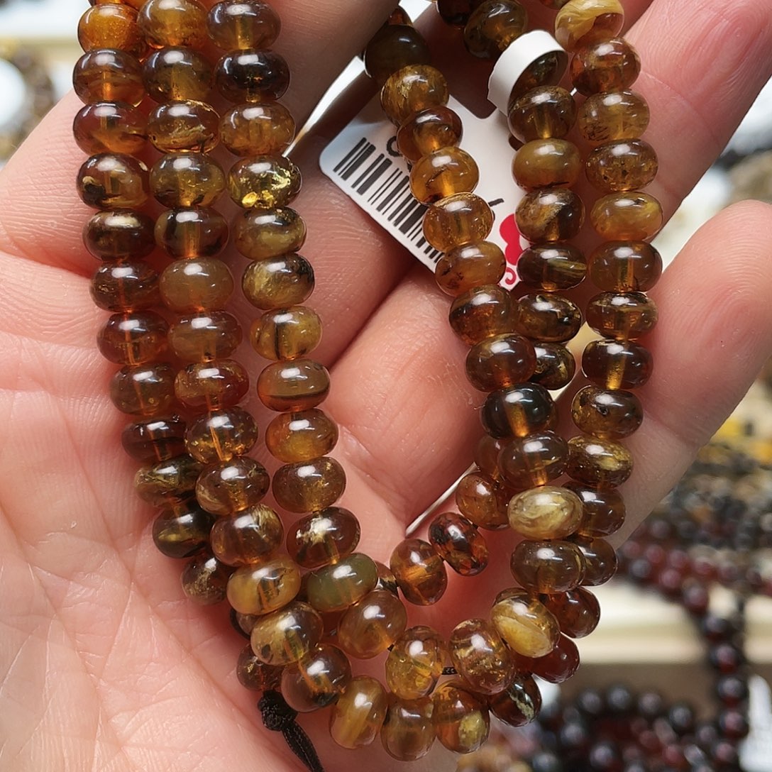 琥珀未镶嵌裸石七91183