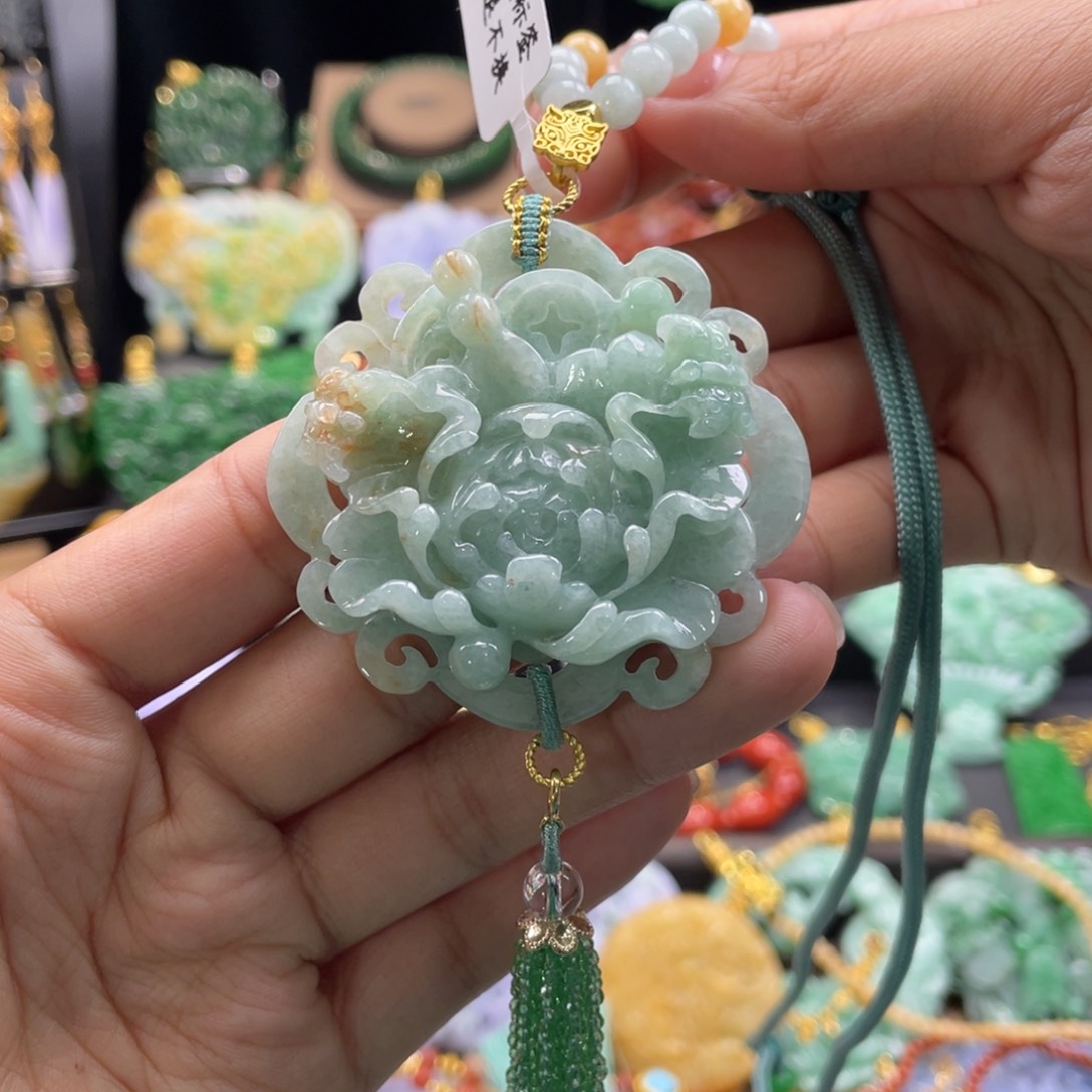 翡翠颈饰未镶嵌代编织