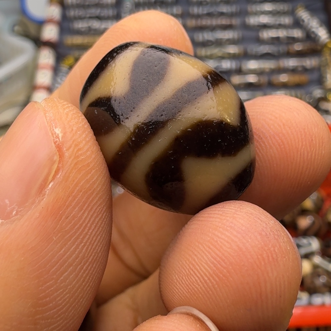 陈***糖玛瑙/玉髓散珠仿至纯