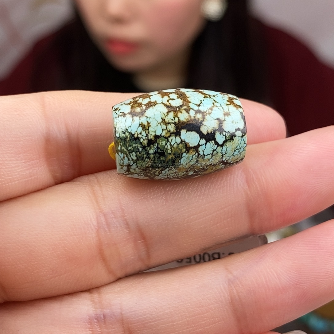 绿松石未镶嵌原矿