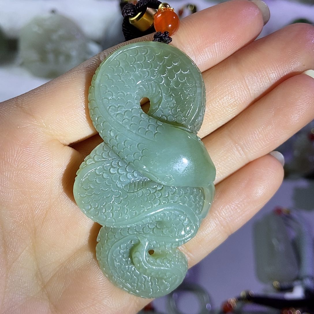 和田玉（糖玉）颈饰未镶嵌