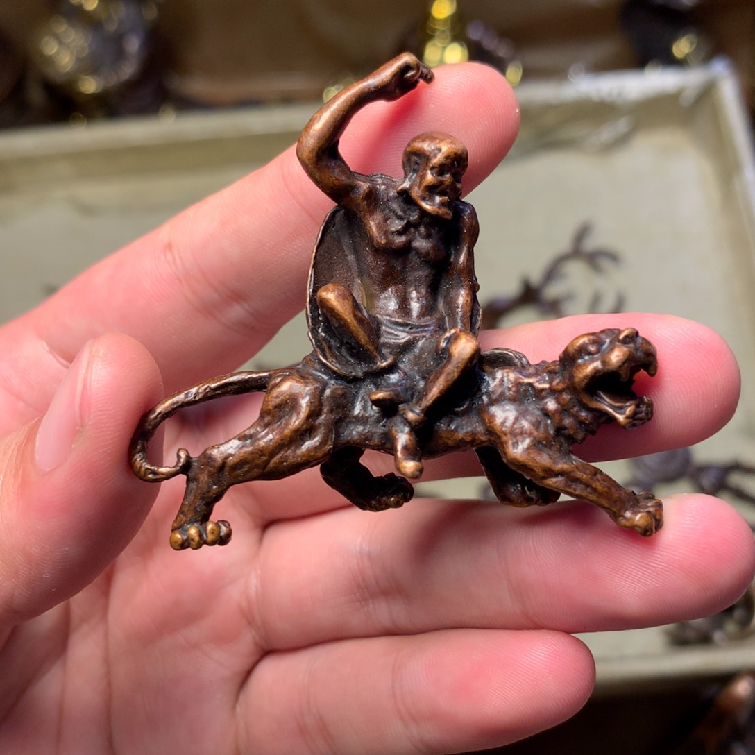 铜器把件居家摆件一个