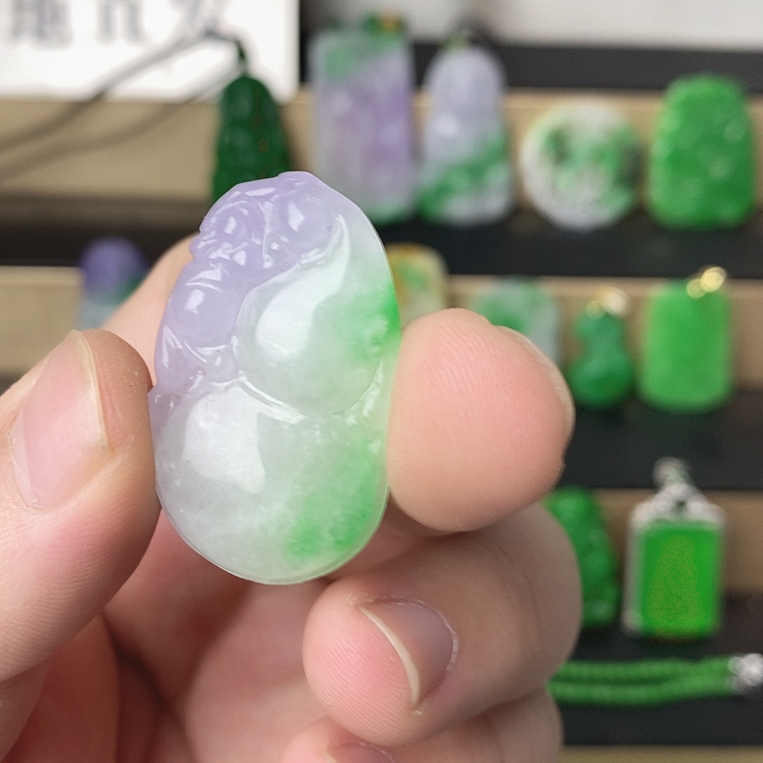 翡翠银S925镶嵌吊坠(赠链)