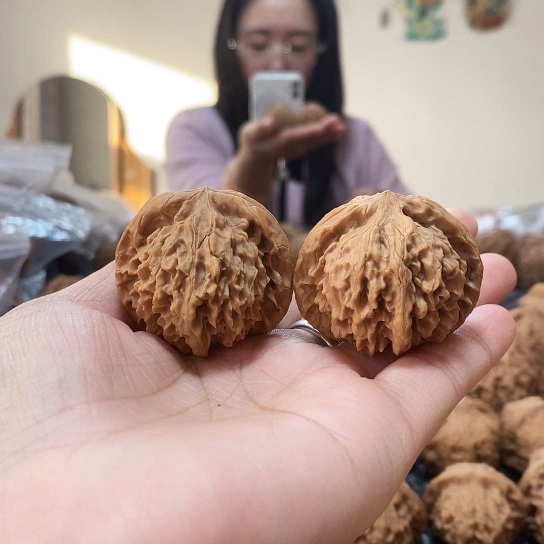 桃核吊坠皇冠40黄